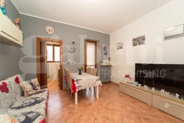 Appartamento via Capra 10, Rivoli