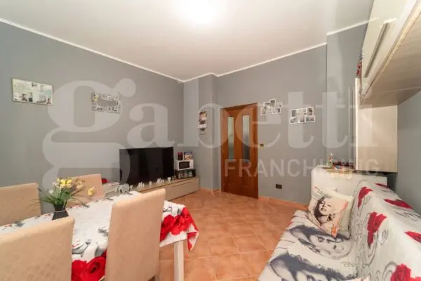 Appartamento via Capra 10, Rivoli