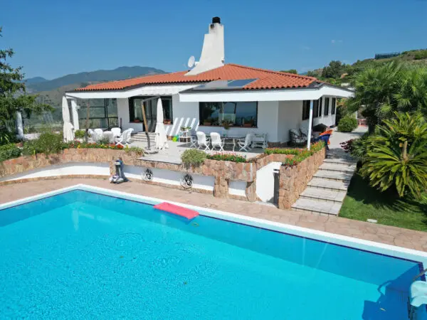 Villa strada Collette Beulle 30, Sanremo