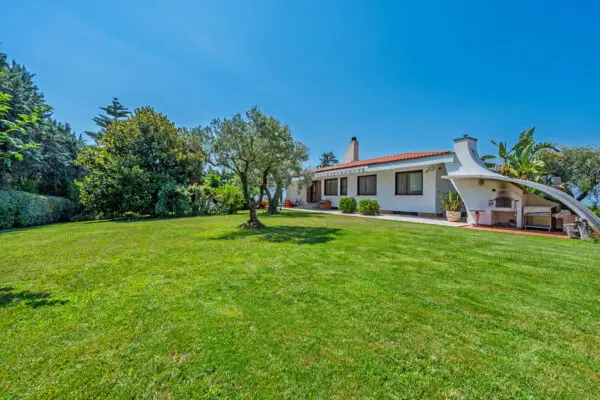 Villa strada Collette Beulle 30, Sanremo