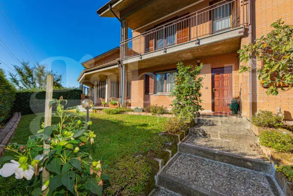 Villa via La Cassa, San Gillio