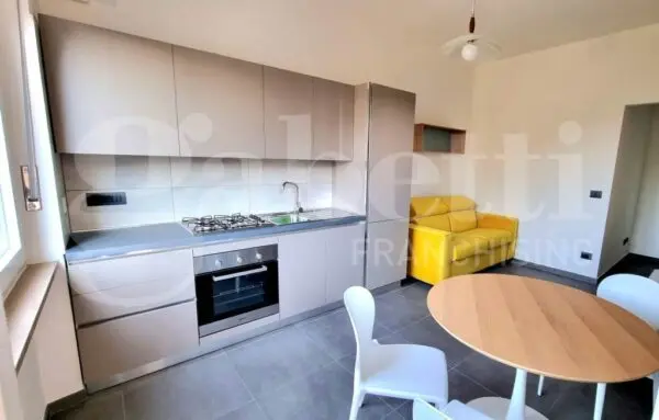 Appartamento piazza Cavallero 5, Rivoli