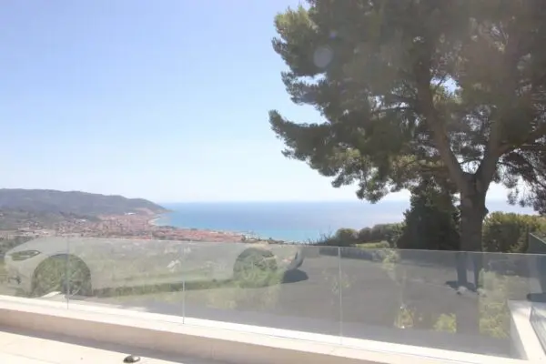 Villa via San Leonardo, Diano Marina