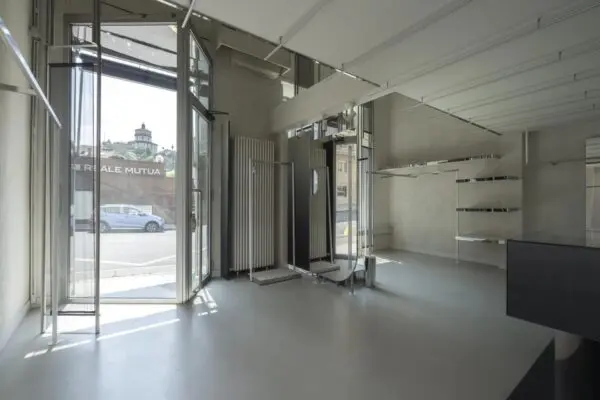 Immagine per Negozio in affitto a Torino via Villa Della Regina