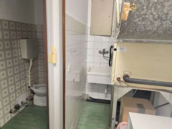 Immagine per Negozio in vendita a Torino via Madama Cristina 23