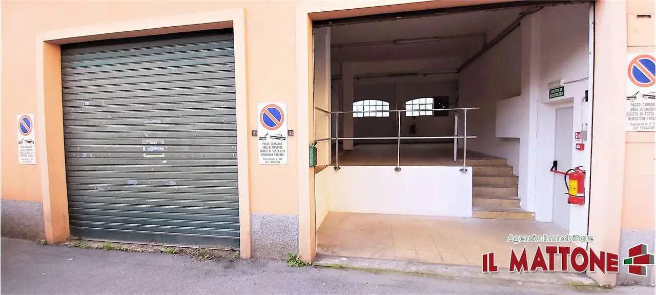 Immagine per Magazzino in affitto a Campomorone via Villa Piana