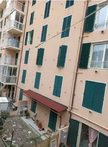 Appartamento 96, Genova