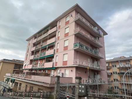 Appartamento via Pecorara 3, Arenzano