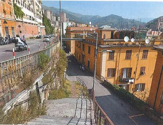 Appartamento via Salita Giovanni Meloni 3, Genova