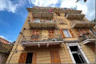 Immagine per Appartamento in asta a Genova via Tonale 29