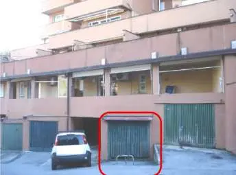 Garage via Del Roccolo Snc, Arenzano