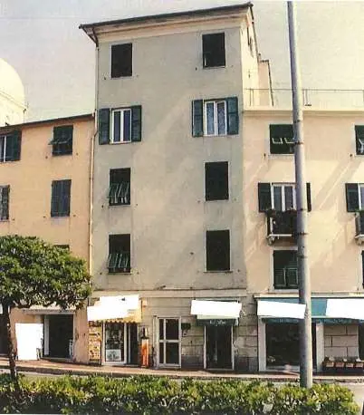 Immagine per Appartamento in asta a Genova via Lungomare Di Pegli 7