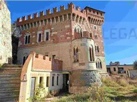 Immagine per Stabile - Palazzo in vendita a Finale Ligure via Generale Enrico Caviglia