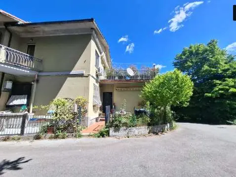 Appartamento via Montelungo 2, Genova