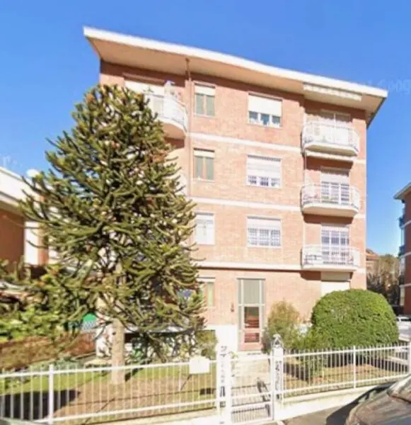 Appartamento via Deledda, Moncalieri