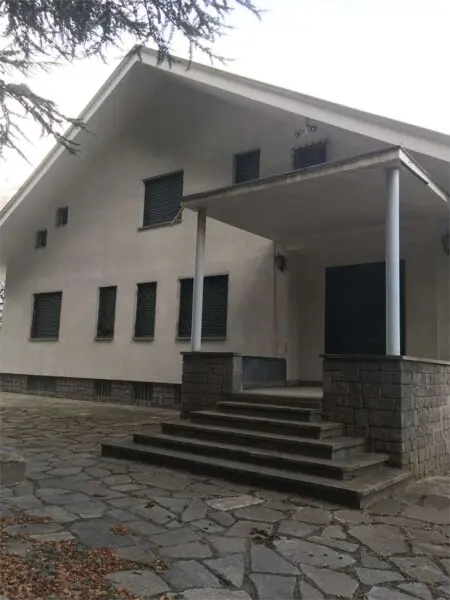 Villa via Torino 20/22, Chiomonte