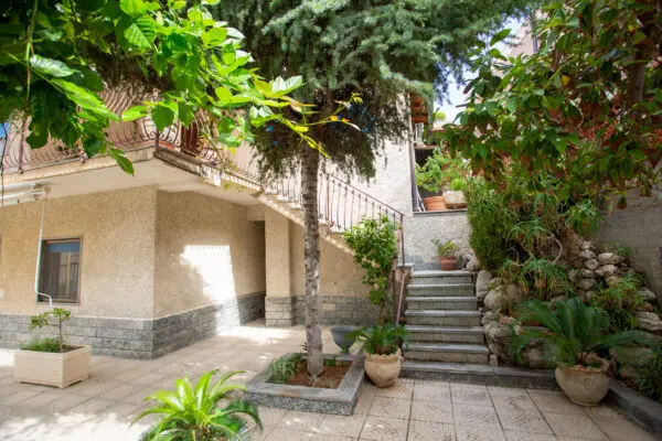 Villa Trifamiliare viale Aldo Moro 5, Bova Marina