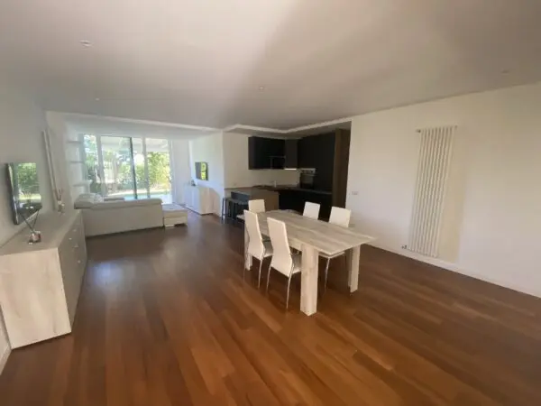Villa viale Dei Pini B 2b, Noicattaro