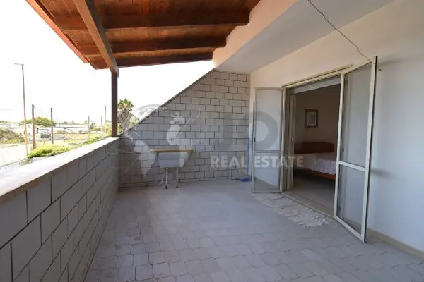 Villa Trifamiliare via Levanzo 15, Lecce
