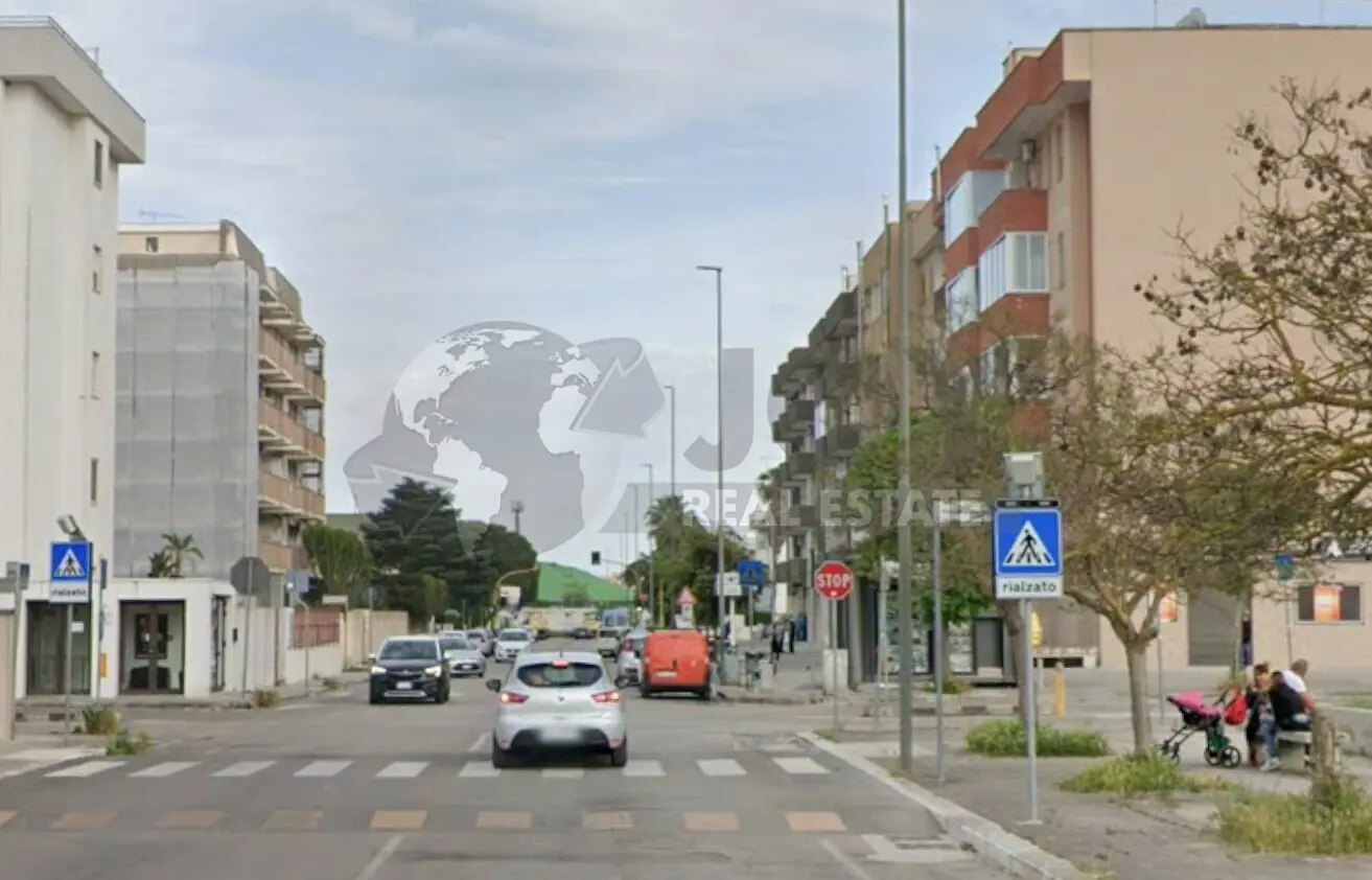Immagine per Negozio in vendita a Lecce via Attilio Biasco 17