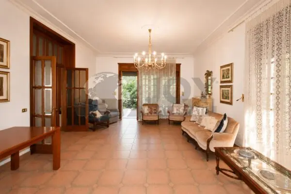 Villa via Torino 7, San Pietro In Lama
