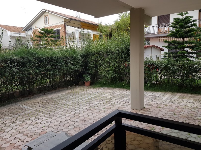 Immagine per Villa trifamiliare in vendita a Tortoreto via Archimede