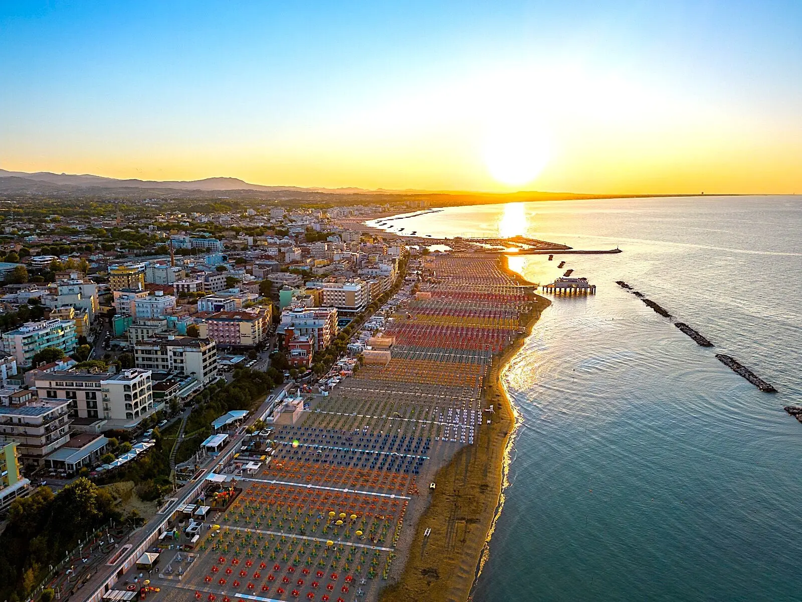 Immagine per Albergo in vendita a Gabicce Mare viale Mare 18