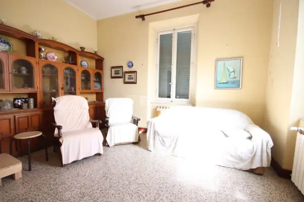 Villa viale Agostino Marti, Lucca
