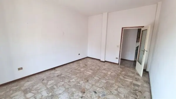 Trilocale strada Langhirano 462, Parma
