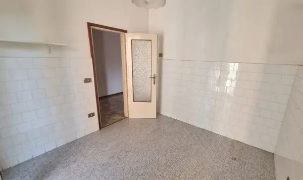 Trilocale strada Langhirano 462, Parma