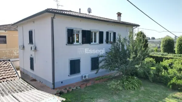 Villa via Del Parco 49, Capannori