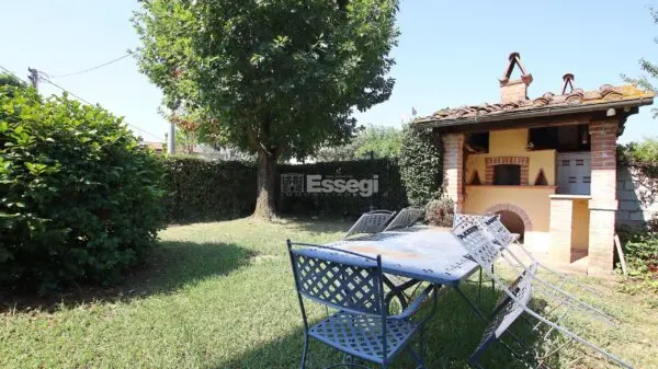 Villa via Del Parco 49, Capannori