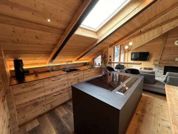 Trilocale via Marconi 41, Courmayeur