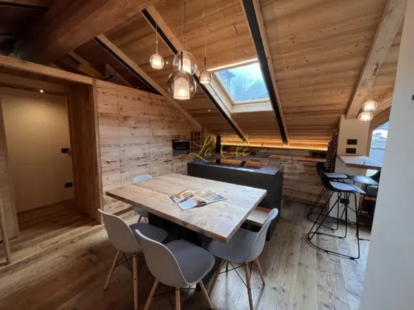 Trilocale via Marconi 41, Courmayeur
