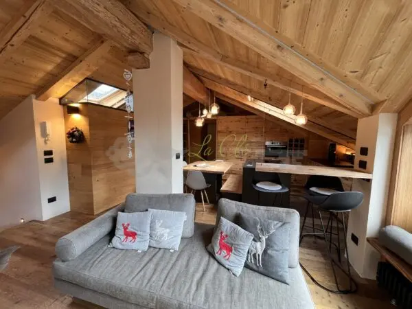 Trilocale via Marconi 41, Courmayeur