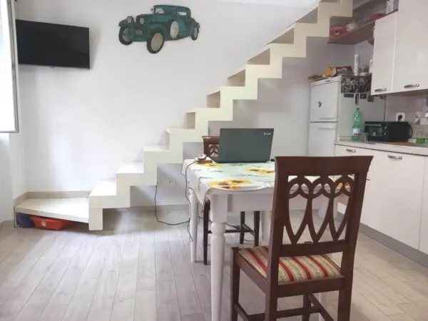 Monolocale via Bradia 15, Sarzana
