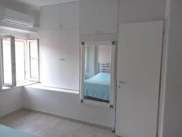 Monolocale via Bradia 15, Sarzana