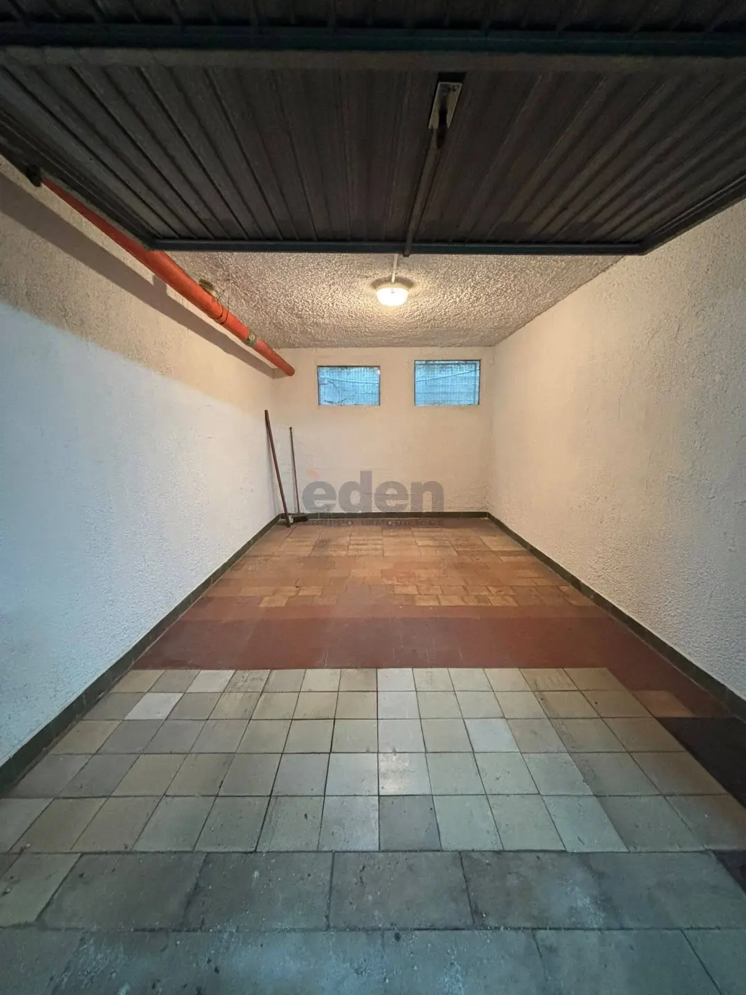 Immagine per Garage in vendita a Modena via Gaetana Agnesi 12