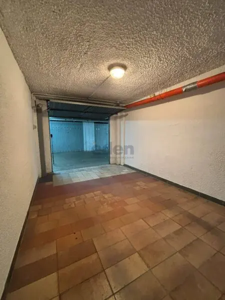 Garage via Gaetana Agnesi 12, Villaggio Giardino, Modena