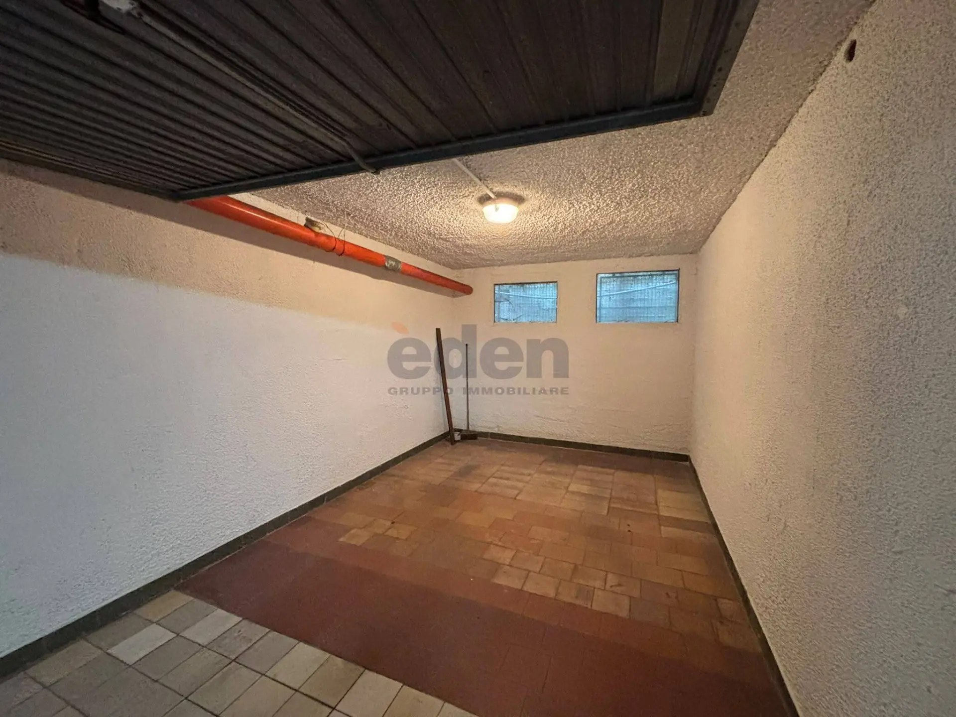 Immagine per Garage in vendita a Modena via Gaetana Agnesi 12