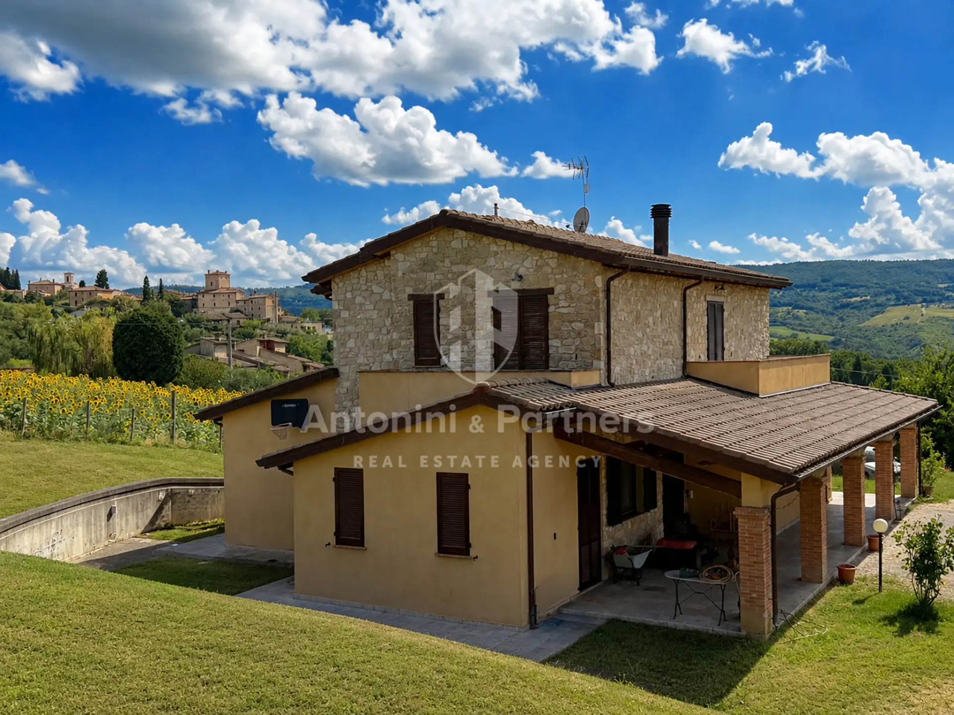 Immagine per Casale in vendita a Todi via Di Mezzo Muro