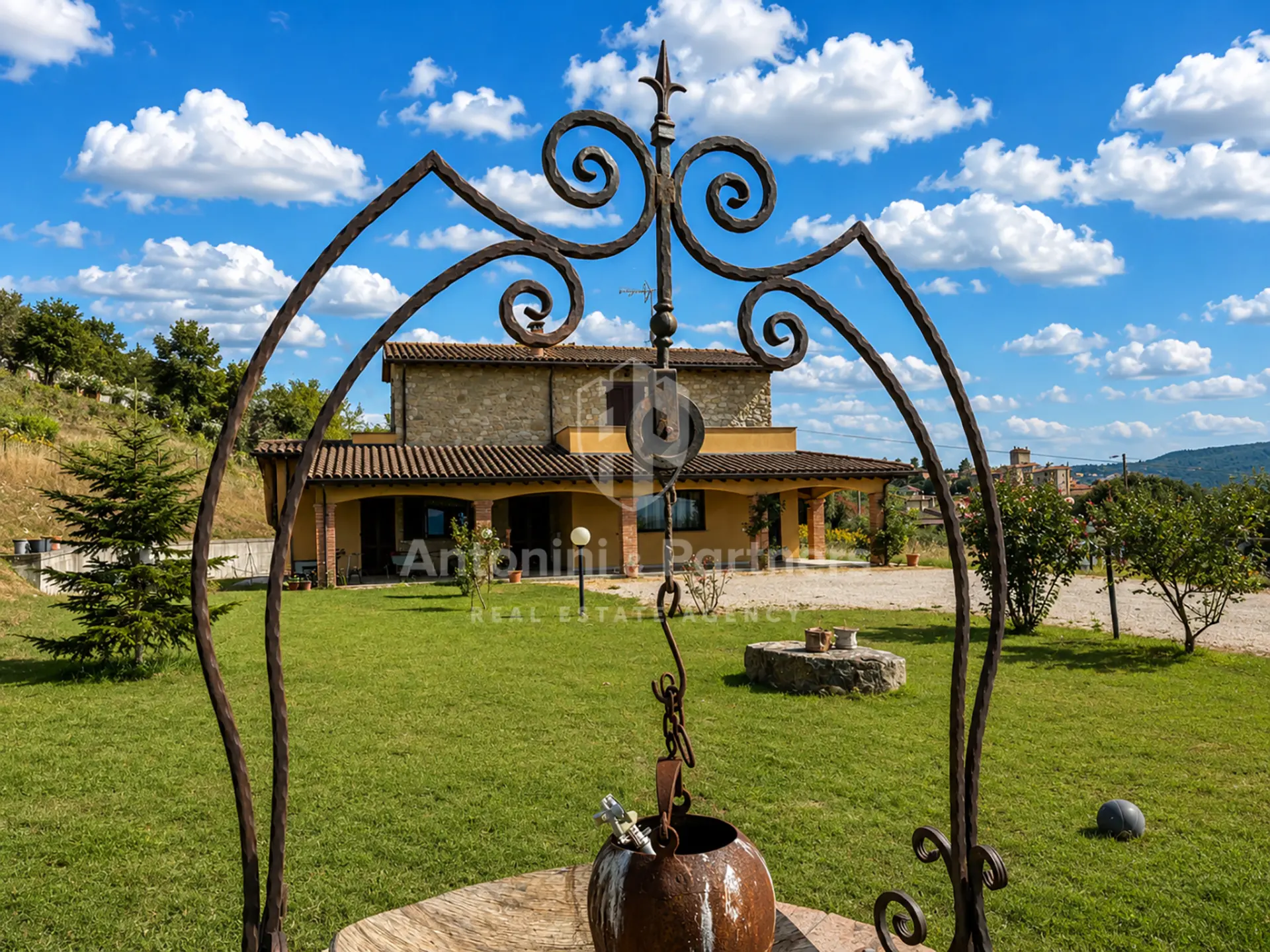 Immagine per Casale in vendita a Todi via Di Mezzo Muro