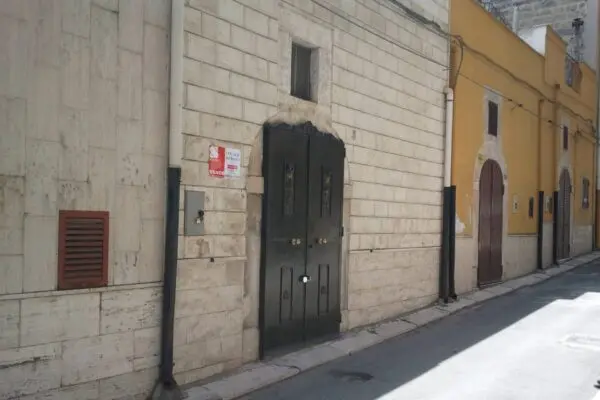 Ufficio via Buonarroti, Canosa Di Puglia