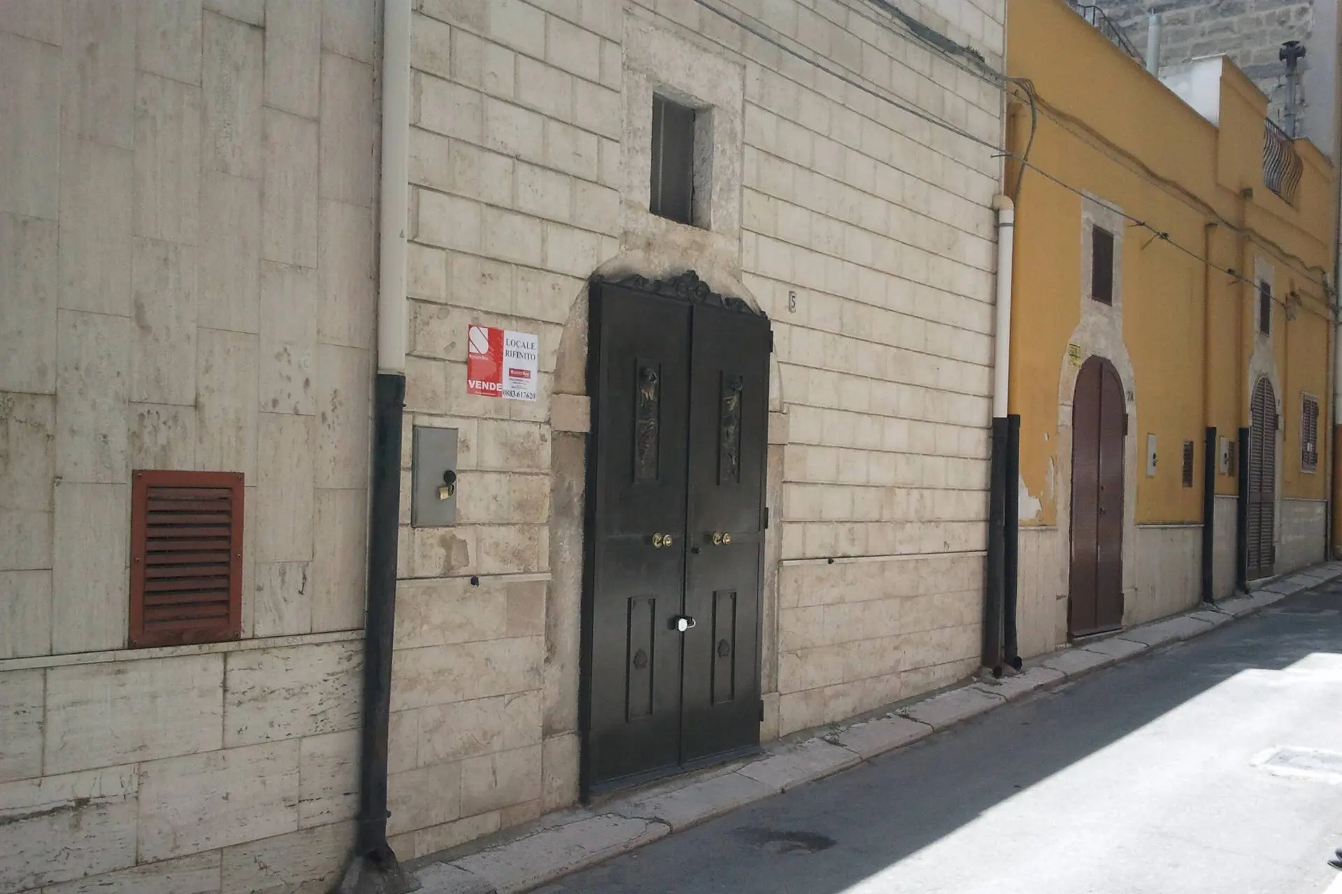 Immagine per Ufficio in vendita a Canosa di Puglia via Buonarroti 