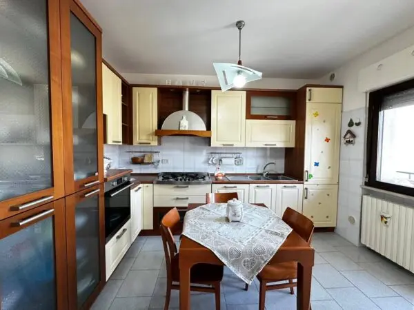 Appartamento via Pescara, Chieti