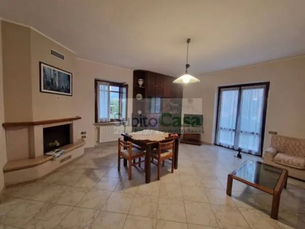 Appartamento via Isonzo, Chieti
