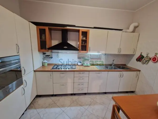Appartamento via Isonzo, Chieti