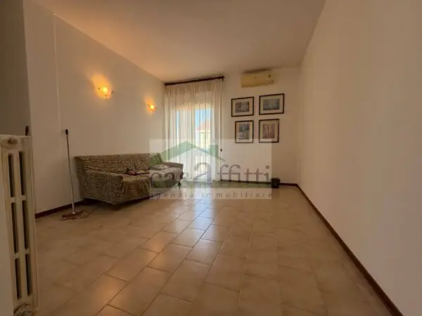 Casa Semindipendente via Miglianico 11, Chieti