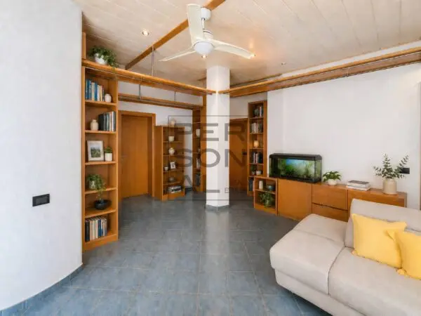 Appartamento via Kennedy, Laives