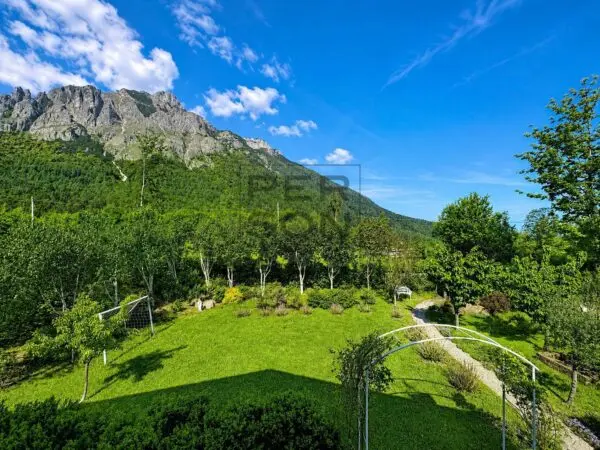 Casa Indipendente via Località Frisanchi, Altopiano Della Vigolana